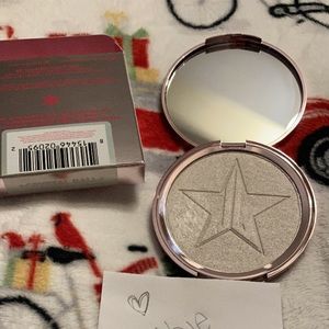 Crystal Ball Highlighter 
Swatched
Box included